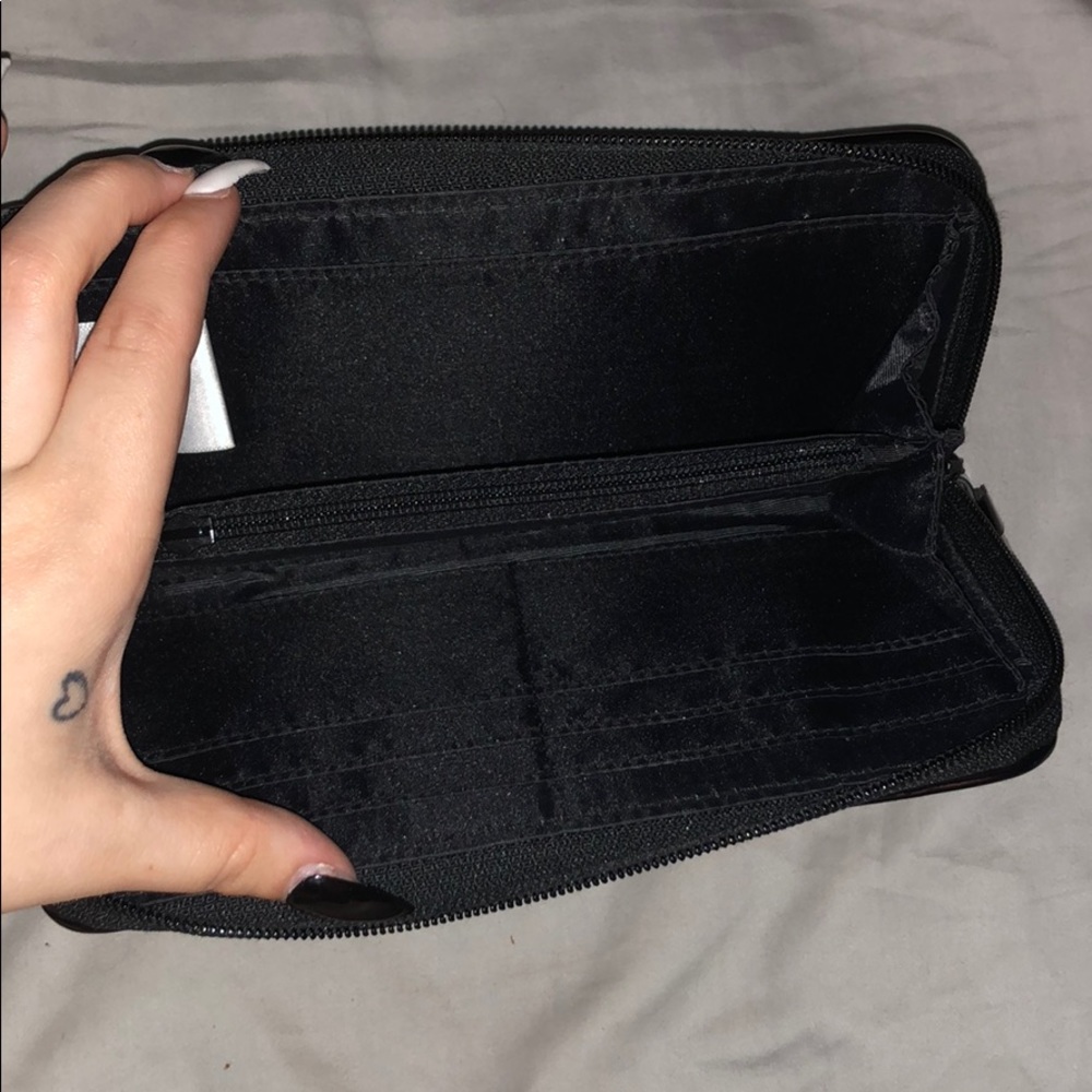 5/$25✨Harrods Black Quilted & Sequin Wallet - Picture 5 of 8